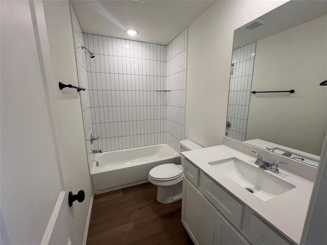 206 Mason Court, Yukon, OK 73099