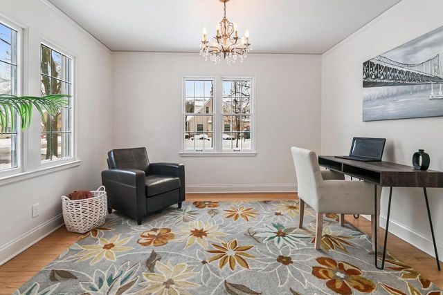 2578 N 88th STREET, Wauwatosa, WI 53226