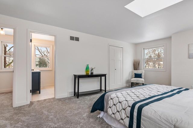 2578 N 88th STREET, Wauwatosa, WI 53226