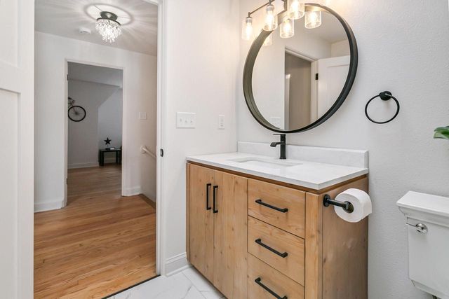 2578 N 88th STREET, Wauwatosa, WI 53226