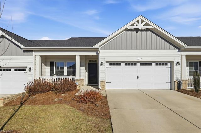 1617 Coopers Hawk Drive, Kernersville, NC 27284