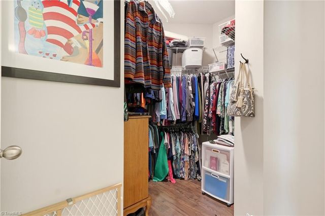 1617 Coopers Hawk Drive, Kernersville, NC 27284