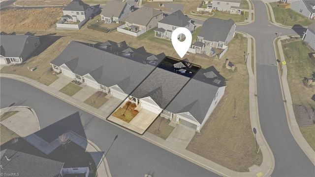 1617 Coopers Hawk Drive, Kernersville, NC 27284