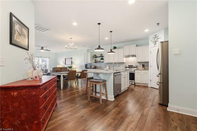 1617 Coopers Hawk Drive, Kernersville, NC 27284