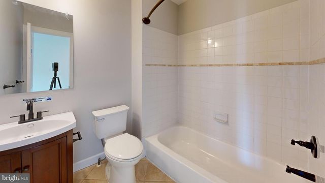 1214 U ST SE, Washington, DC 20020