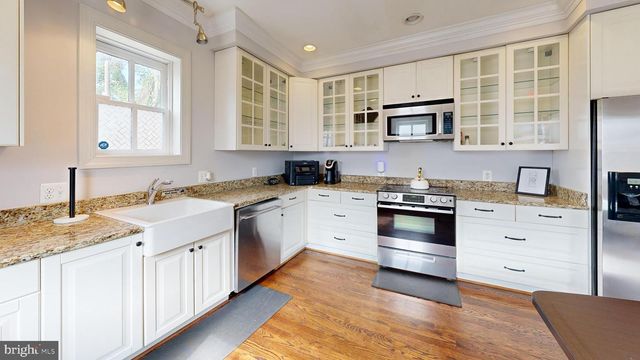 1214 U ST SE, Washington, DC 20020