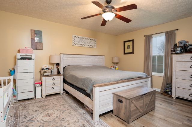 166 Heritage Drive, Rogersville, TN 37857