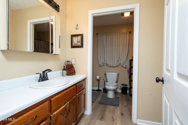 166 Heritage Drive, Rogersville, TN 37857