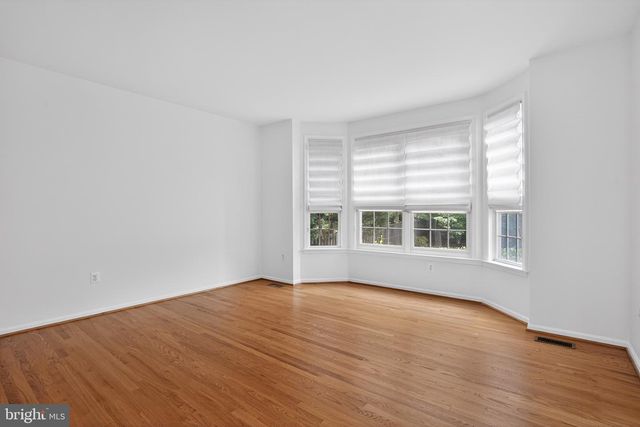 3504 CHAMBRAY WAY, Falls Church, VA 22042