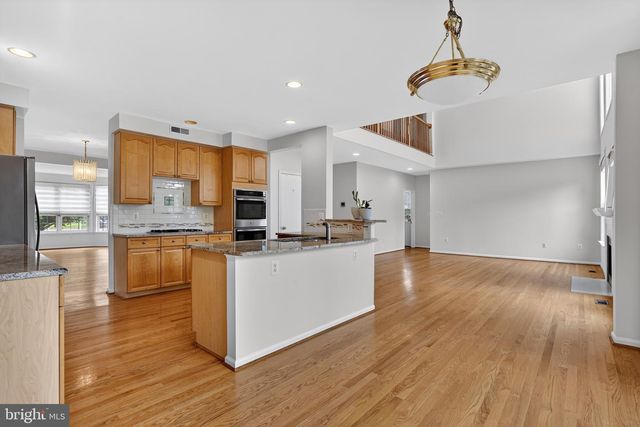 3504 CHAMBRAY WAY, Falls Church, VA 22042
