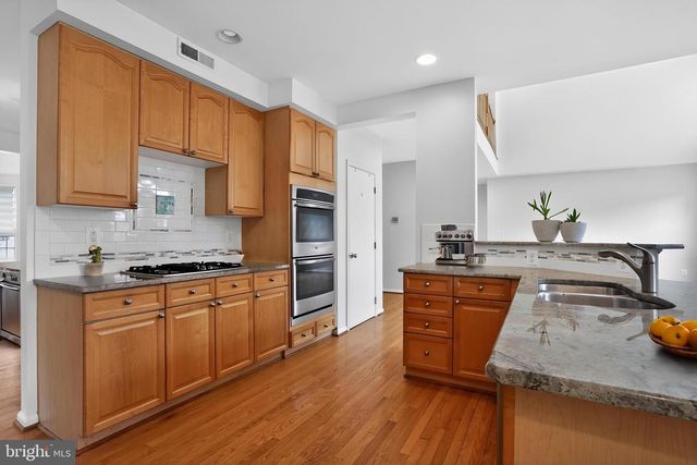 3504 CHAMBRAY WAY, Falls Church, VA 22042