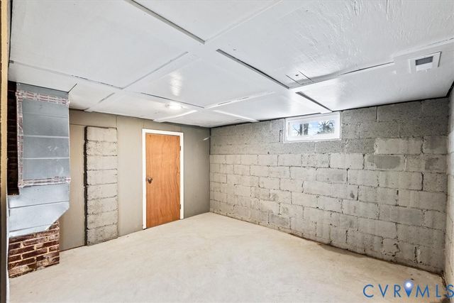 11237 Jessie Dupont Memorial Hwy, Kilmarnock, VA 22482