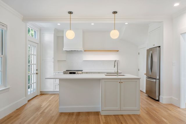 24 Sparks 0, Cambridge, MA 02138