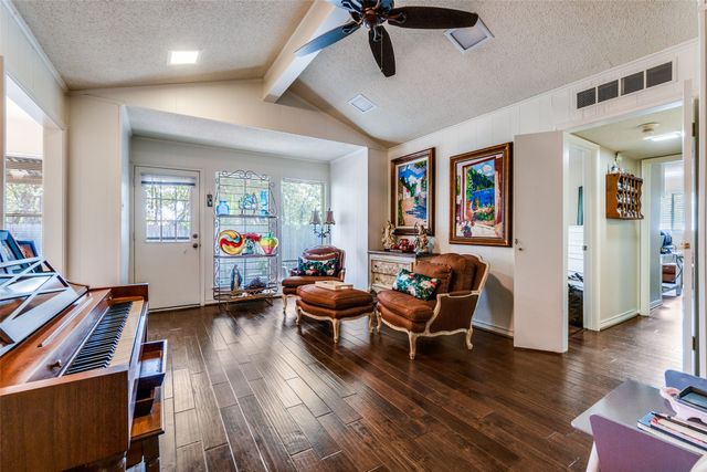 10696 Pagewood Drive, Dallas, TX 75230