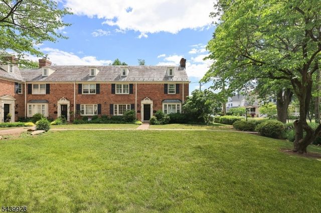260 Walnut Street, Unit 10 10, Westfield Town, NJ 07090