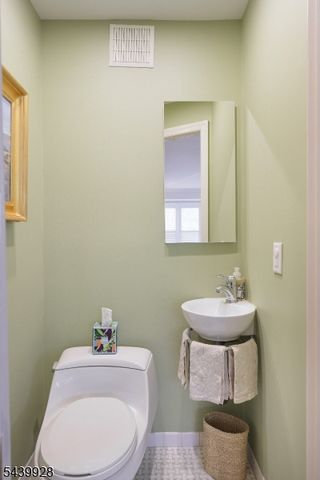 260 Walnut Street, Unit 10 10, Westfield Town, NJ 07090