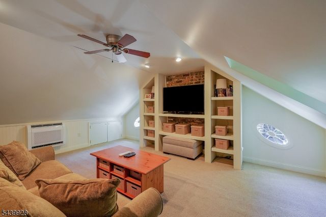 260 Walnut Street, Unit 10 10, Westfield Town, NJ 07090
