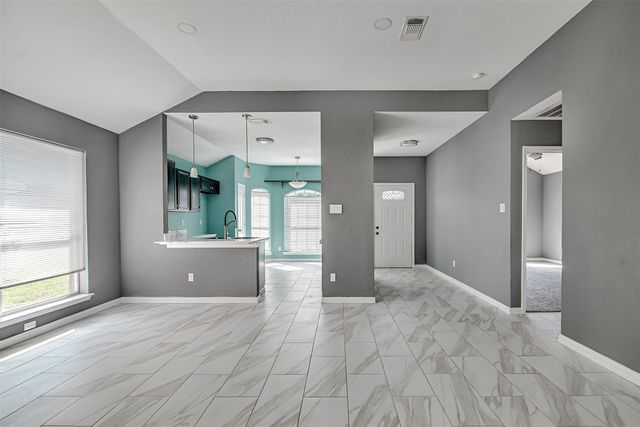 705 Crenshaw Drive, Cedar Hill, TX 75104