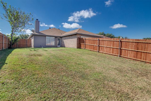 705 Crenshaw Drive, Cedar Hill, TX 75104