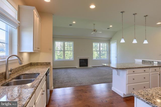 103 WINDERMERE DR, Palmyra, PA 17078
