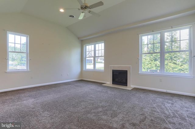 103 WINDERMERE DR, Palmyra, PA 17078