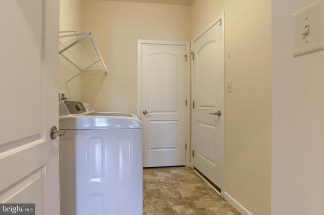 103 WINDERMERE DR, Palmyra, PA 17078