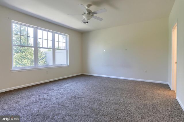 103 WINDERMERE DR, Palmyra, PA 17078