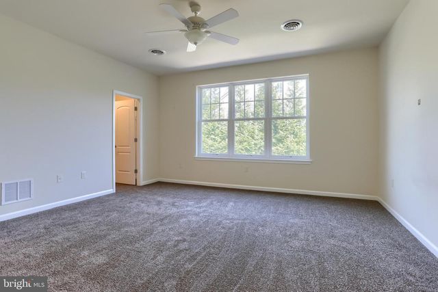 103 WINDERMERE DR, Palmyra, PA 17078