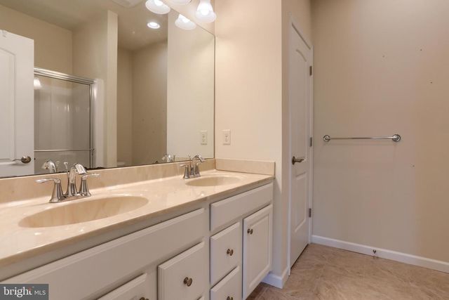 103 WINDERMERE DR, Palmyra, PA 17078