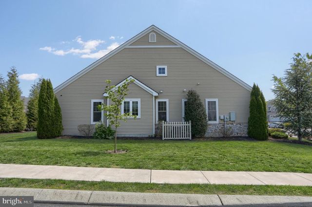 103 WINDERMERE DR, Palmyra, PA 17078