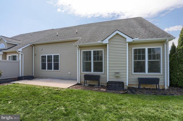 103 WINDERMERE DR, Palmyra, PA 17078
