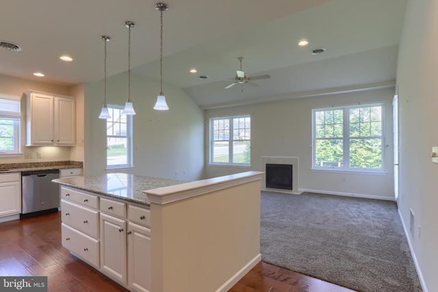 103 WINDERMERE DR, Palmyra, PA 17078