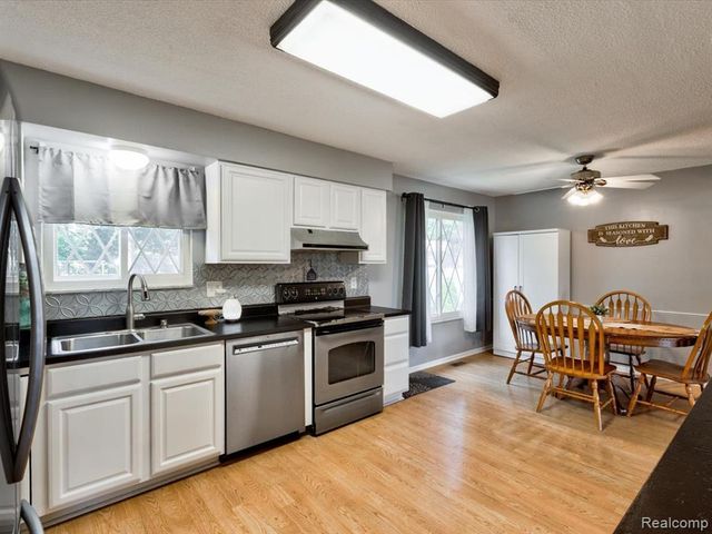 311 Collard Drive, Marysville, MI 48040