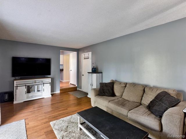 311 Collard Drive, Marysville, MI 48040
