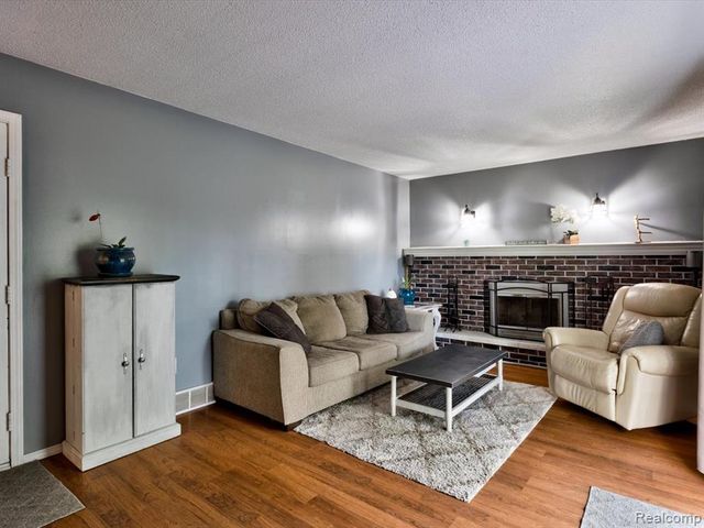311 Collard Drive, Marysville, MI 48040