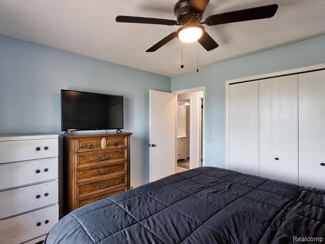 311 Collard Drive, Marysville, MI 48040