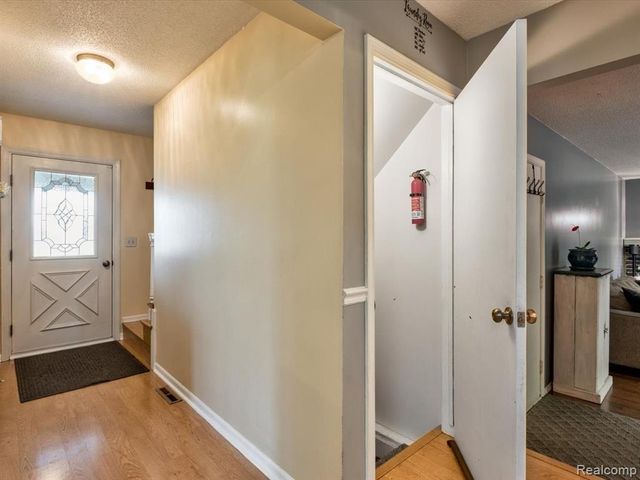 311 Collard Drive, Marysville, MI 48040
