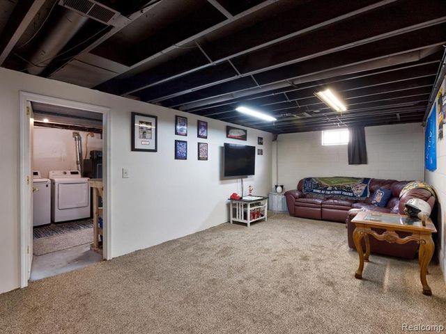 311 Collard Drive, Marysville, MI 48040