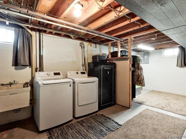 311 Collard Drive, Marysville, MI 48040