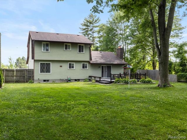 311 Collard Drive, Marysville, MI 48040