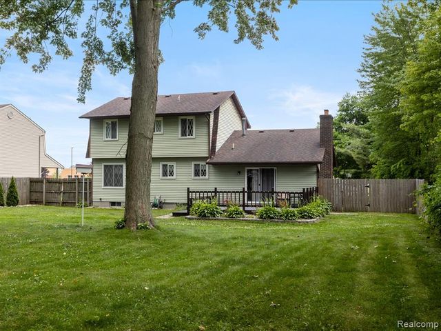 311 Collard Drive, Marysville, MI 48040