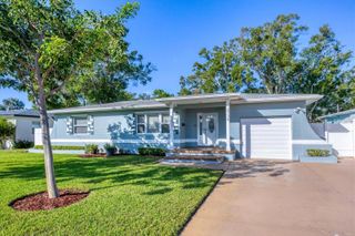 2736 45TH WAY N, St Petersburg, FL 33713