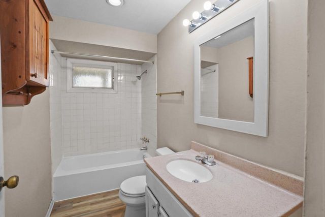 217 S Cross STREET, Oconomowoc, WI 53066