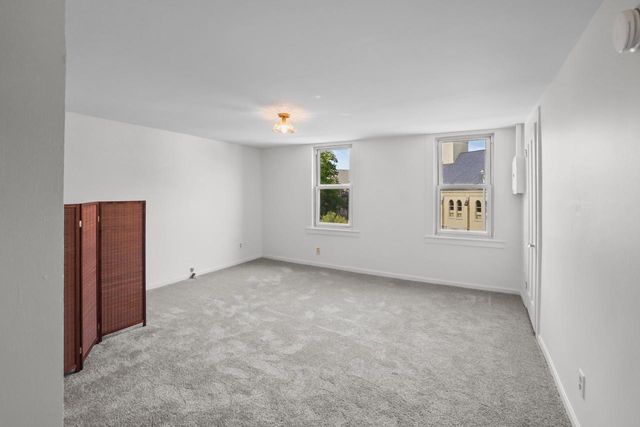 217 S Cross STREET, Oconomowoc, WI 53066