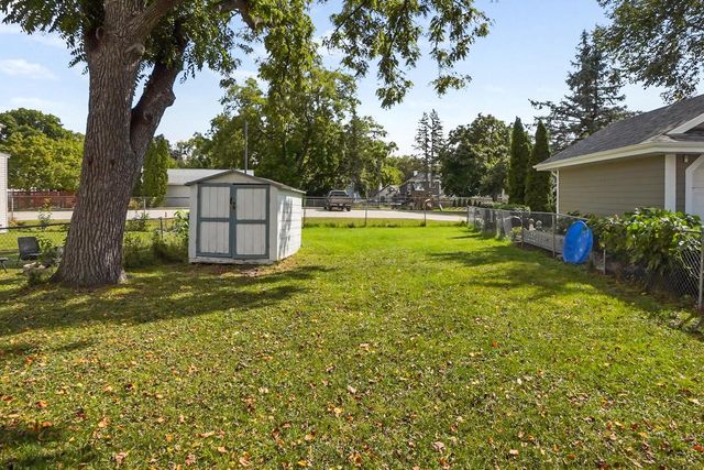 217 S Cross STREET, Oconomowoc, WI 53066