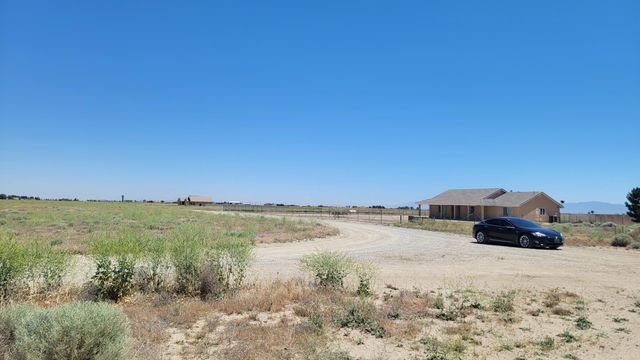 Ave A6 Vic 82 Stw, Lancaster, CA 93536