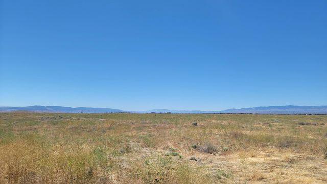 Ave A6 Vic 82 Stw, Lancaster, CA 93536