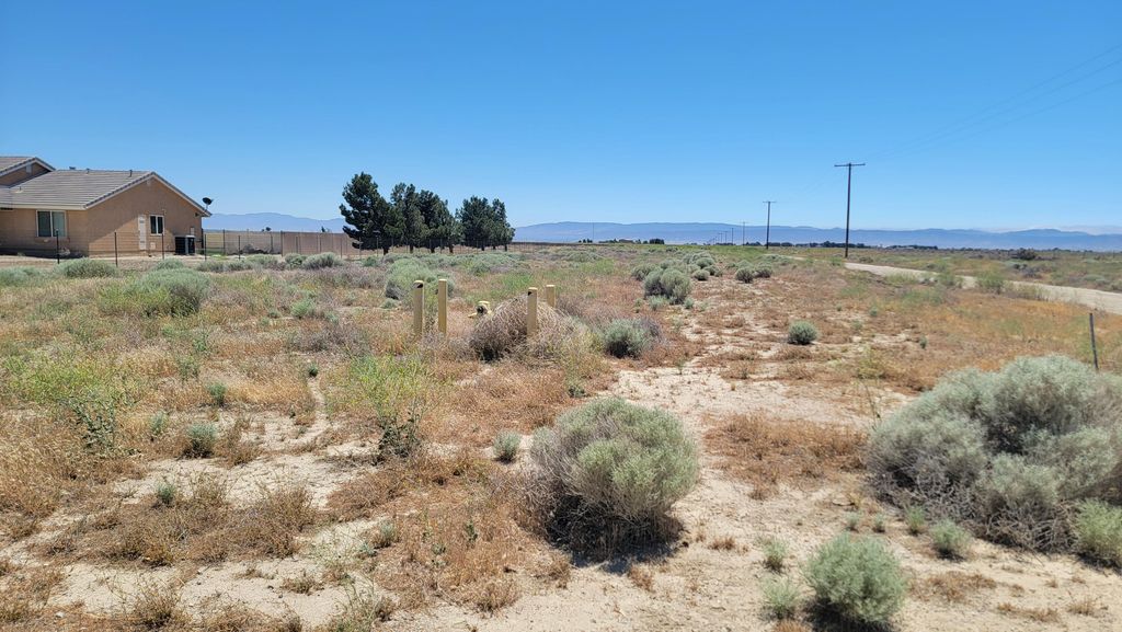 Ave A6 Vic 82 Stw, Lancaster, CA 93536