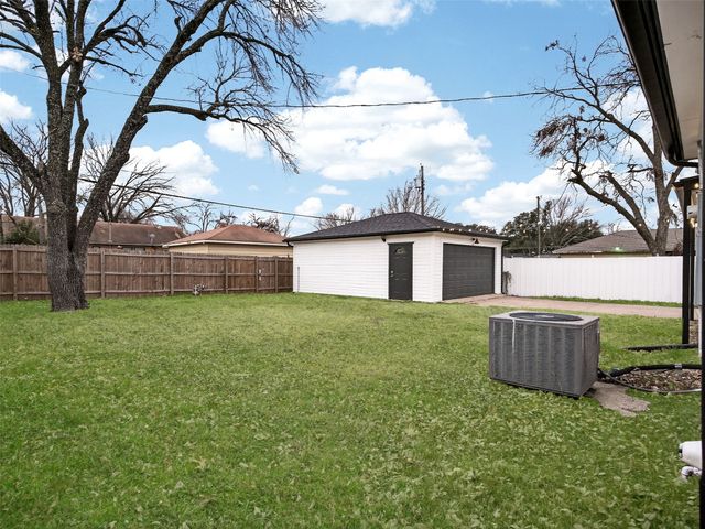1808 Oates Drive, Dallas, TX 75228