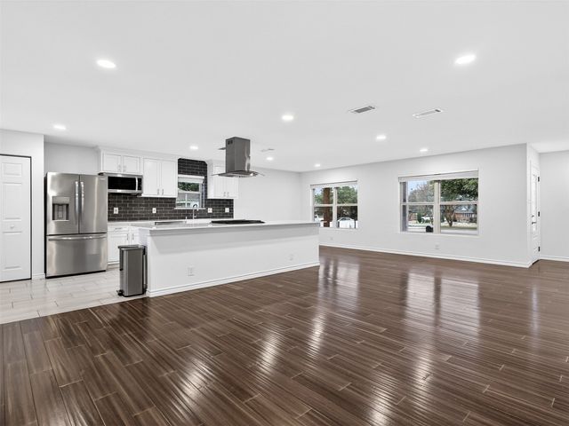 1808 Oates Drive, Dallas, TX 75228